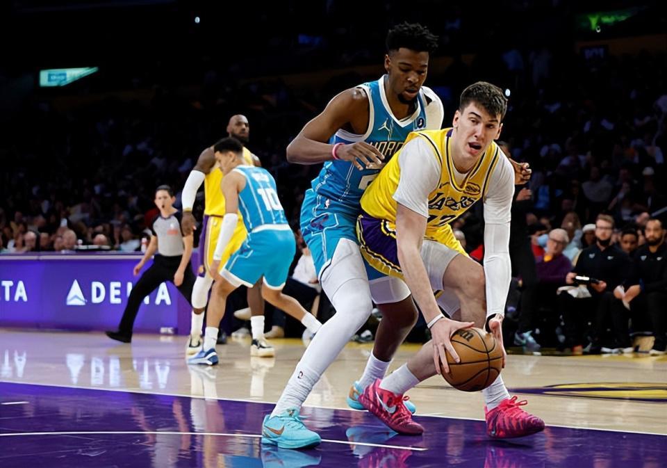 开云线上入口-锋线新星已经打出极高水准表现了，但这对于湖人来说毫无意义？